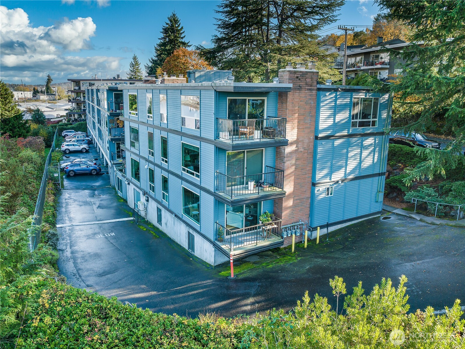 3200 W Commodore Way 101