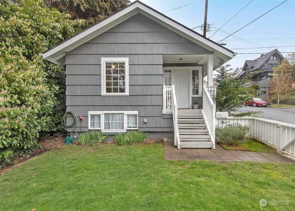 Photo of 216 W Smith Street, Seattle, WA 98119 (MLS # 2219451)