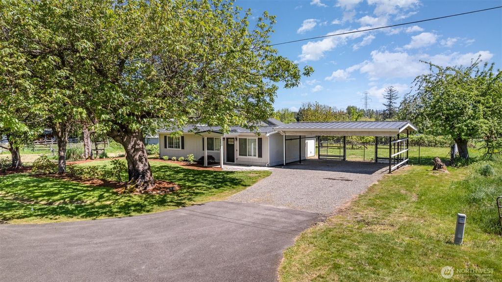 Photo of 33704 141st Place SE, Auburn, WA 98092 (MLS # 2369937)