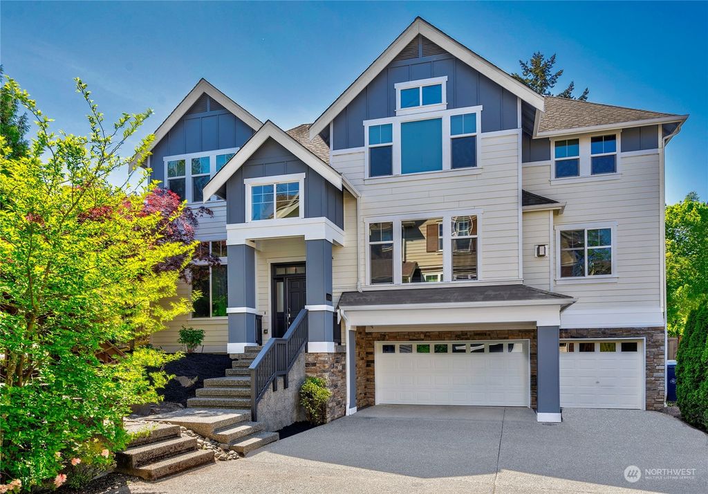 Photo of 10334 155th Avenue NE, Redmond, WA 98052 (MLS # 2236003)