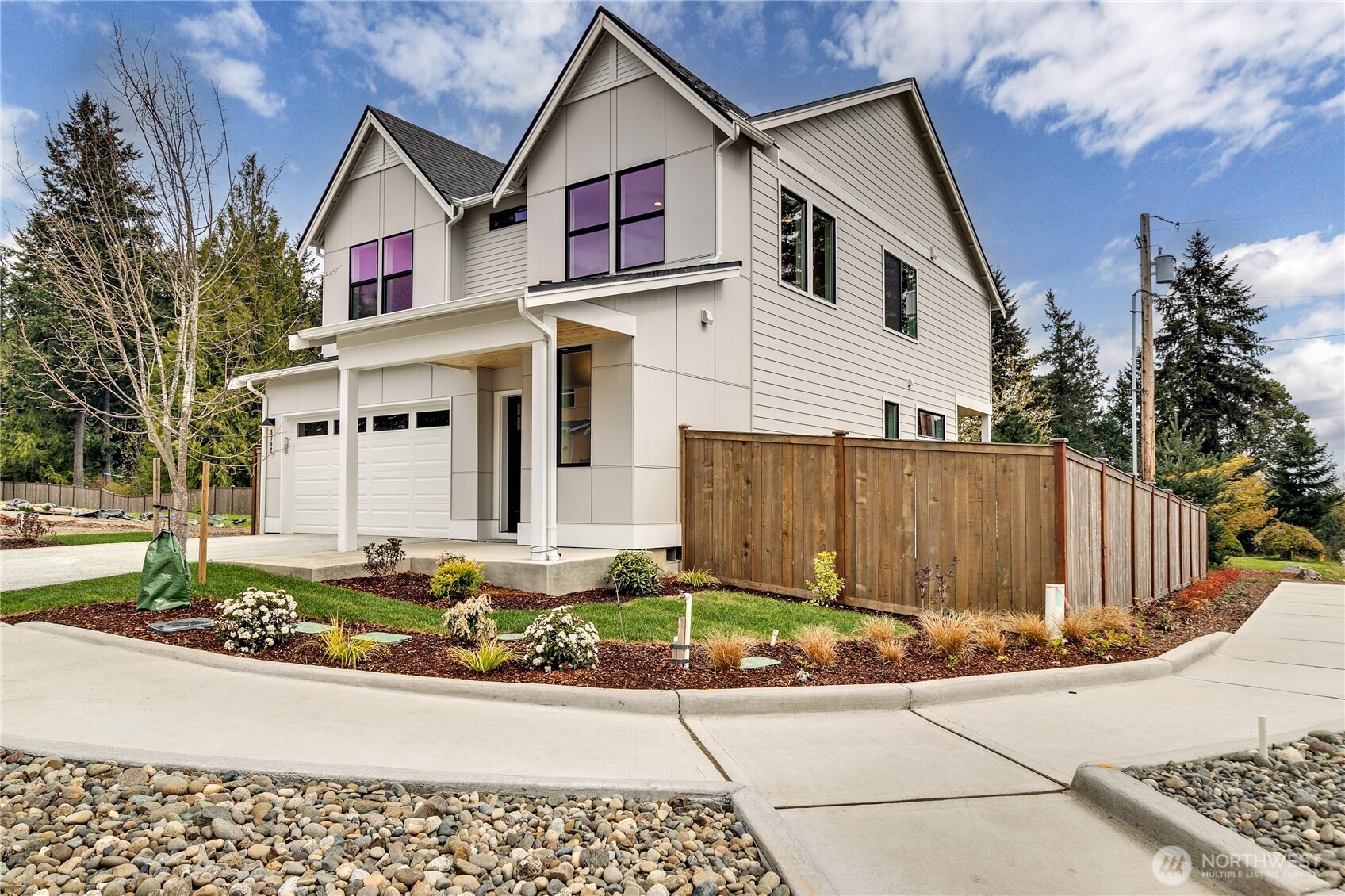 5061 NW Cedarside Loop