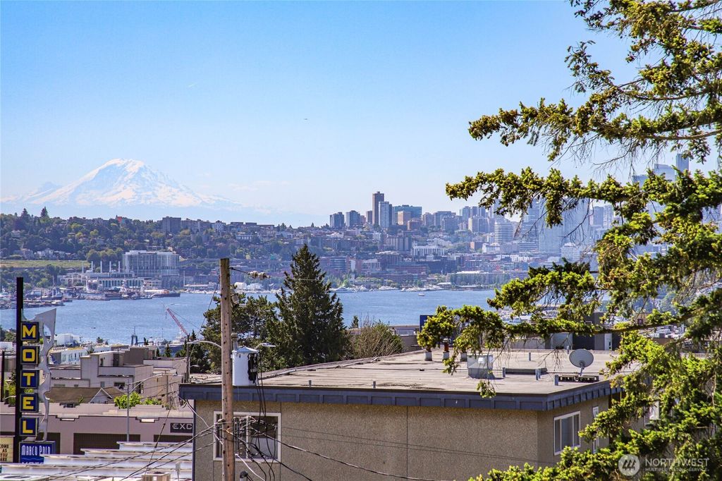 Photo of 4222 Linden Avenue N, Seattle, WA 98103 (MLS # 2544574)