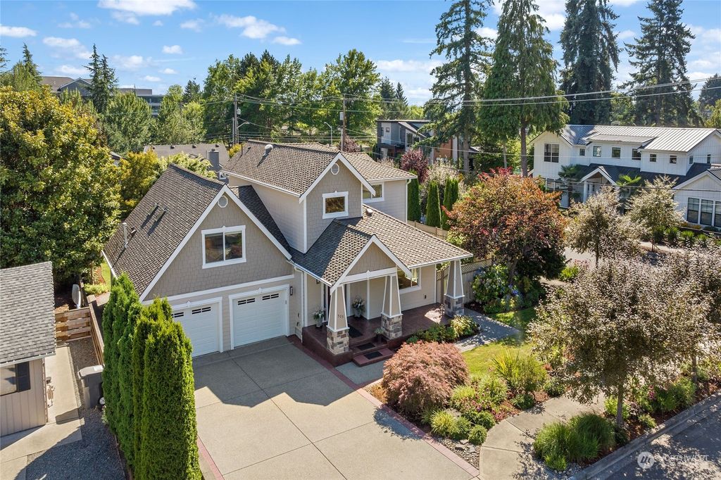 Photo of 503 8th Avenue, Kirkland, WA 98033 (MLS # 2149480)