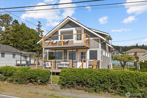 Photo of 170 N Sunset Drive, Camano Island, WA 98282 (MLS # 2515924)