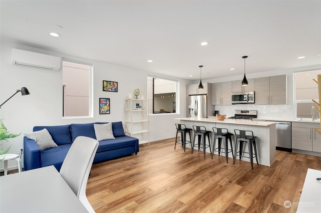 Photo of 9036 18th Avenue SW #B, Seattle, WA 98106 (MLS # 2191907)