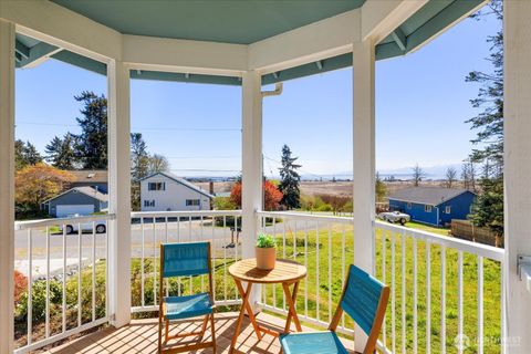 Photo of 1041 Halsey Drive, Coupeville, WA 98239 (MLS # 2505892)