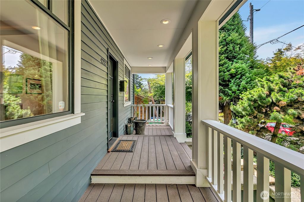 Photo of 4222 Latona Avenue NE, Seattle, WA 98105 (MLS # 2398535)