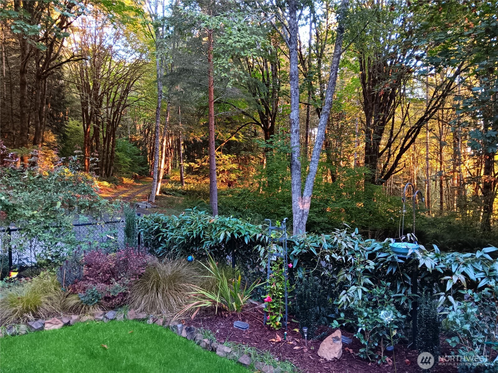 4929 Black Lake Boulevard SW