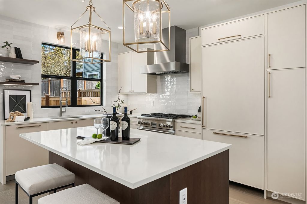 Photo of 11628 NE 75th Place #3, Kirkland, WA 98033 (MLS # 2234705)