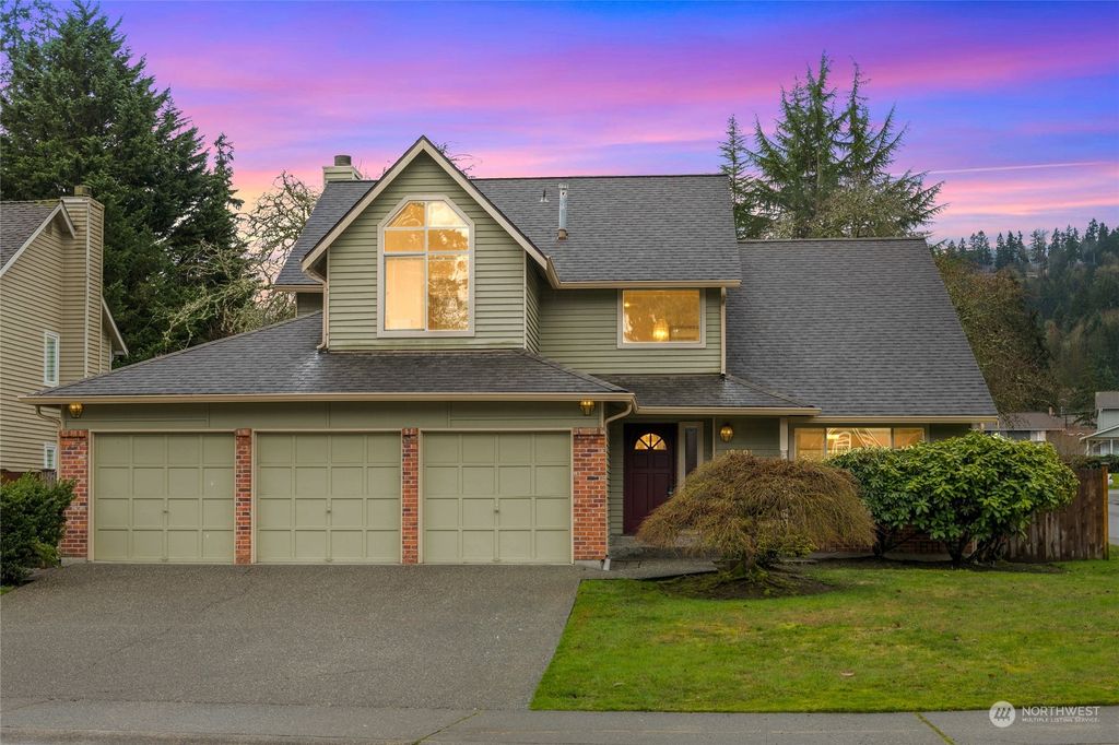 Photo of 18601 SE 45th Street, Issaquah, WA 98027 (MLS # 2042760)