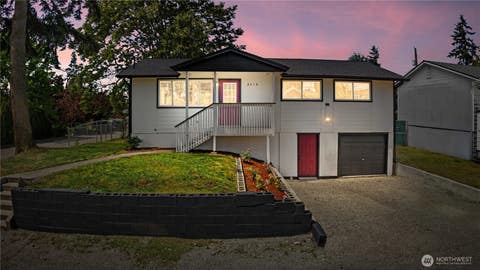 Photo of 8418 S Thompson Avenue, Tacoma, WA 98444 (MLS # 2534727)
