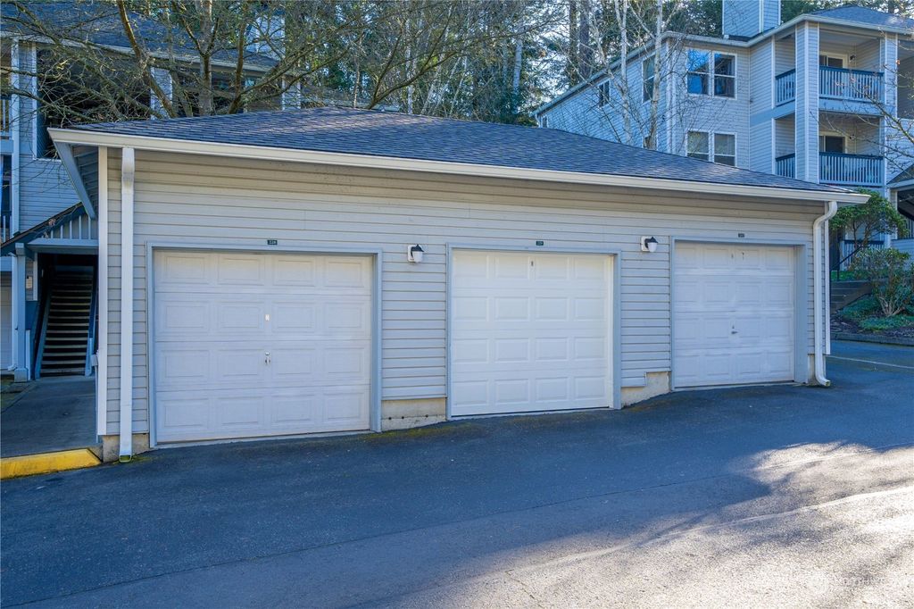Photo of 33020 10th Avenue SW #T303, Federal Way, WA 98023 (MLS # 2210877)