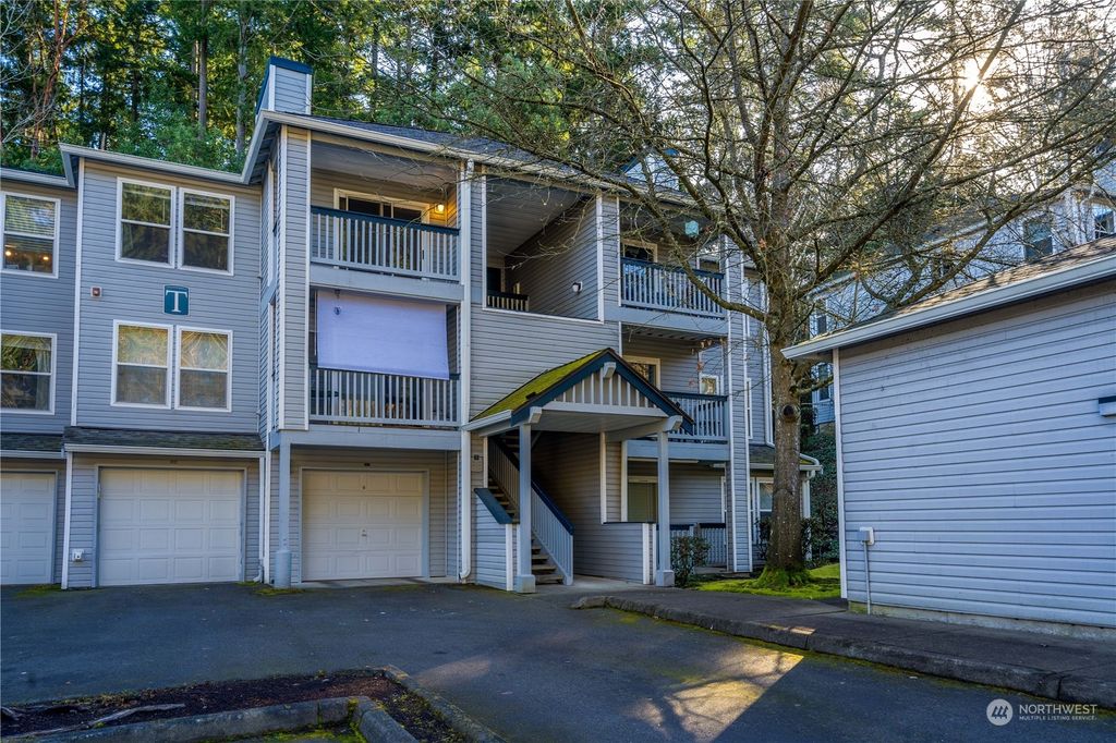 Photo of 33020 10th Avenue SW #T303, Federal Way, WA 98023 (MLS # 2210877)