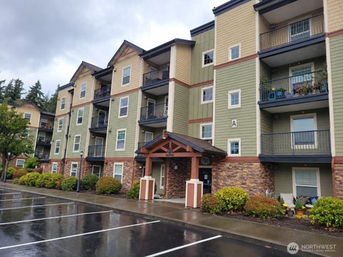 Photo of 700 32nd #A207, Bellingham, WA 98225 (MLS # 2584452)