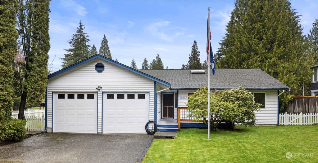 Photo of 10406 NE 112th Street, Kirkland, WA 98033 (MLS # 2054852)