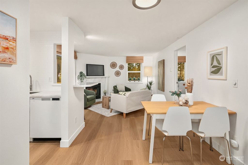 Photo of 6009 14th Avenue NW #B1, Seattle, WA 98107 (MLS # 2172855)