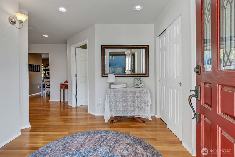 167 Tamarack Court N