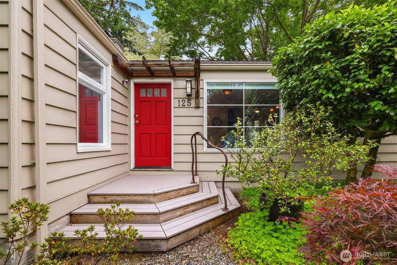 125 NE 135th Street