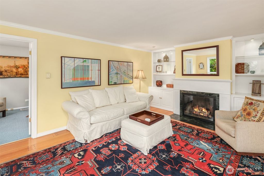 Photo of 125 NE 135th Street, Seattle, WA 98125 (MLS # 2545209)