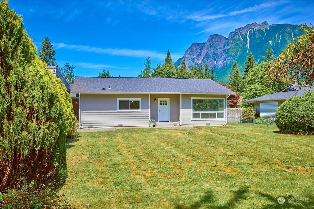 Photo of 444 SE Alder Drive, North Bend, WA 98045 (MLS # 2250384)