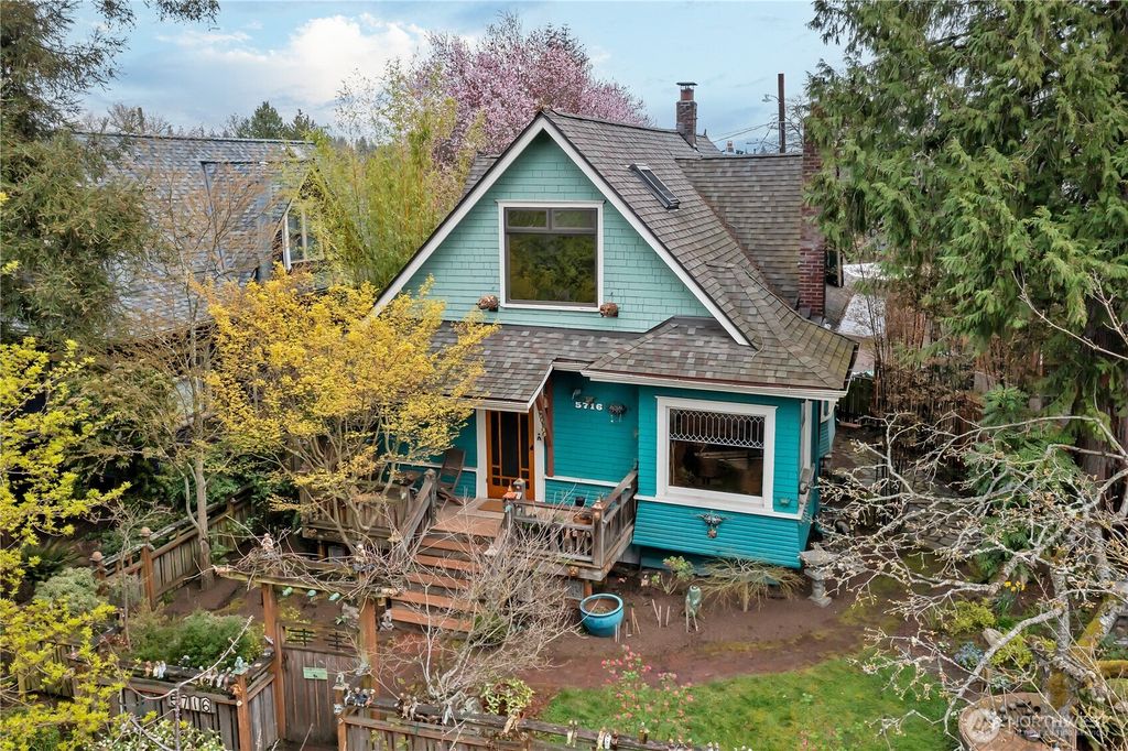 Photo of 5716 17th Avenue NE, Seattle, WA 98105 (MLS # 2352892)
