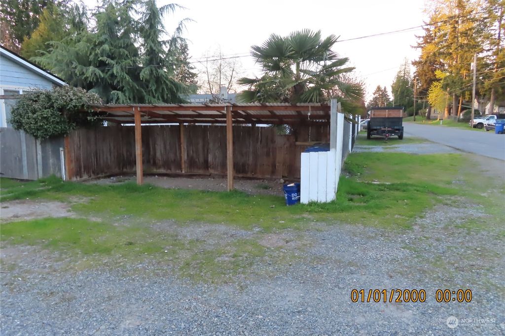 Photo of 20227 4th Place S, Des Moines, WA 98198 (MLS # 2217123)
