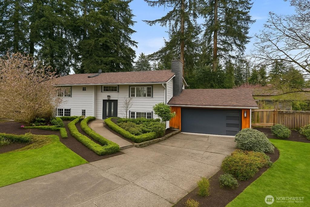 Photo of 16916 144th Avenue SE, Renton, WA 98058 (MLS # 2344373)
