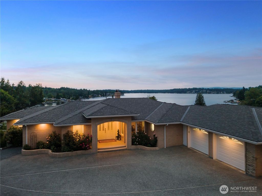 Photo of 1222 114th Avenue SE, Lake Stevens, WA 98258 (MLS # 2369801)
