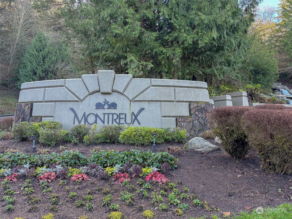 Photo of 5000 NW Village Park Drive #F231, Issaquah, WA 98027 (MLS # 2320629)