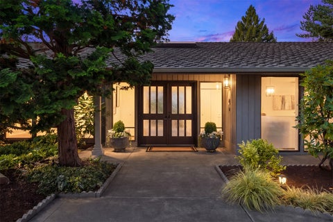 Photo of 2325 88th Avenue NE, Clyde Hill, WA 98004 (MLS # 2591931)
