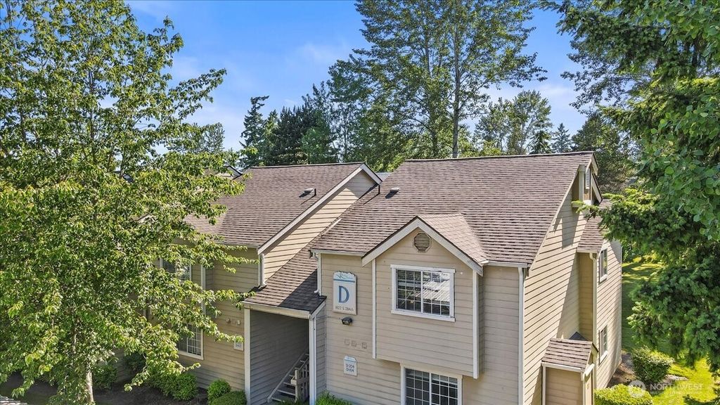 Photo of 1822 S 284th Ln Ln #D-104, Federal Way, WA 98003 (MLS # 2386273)