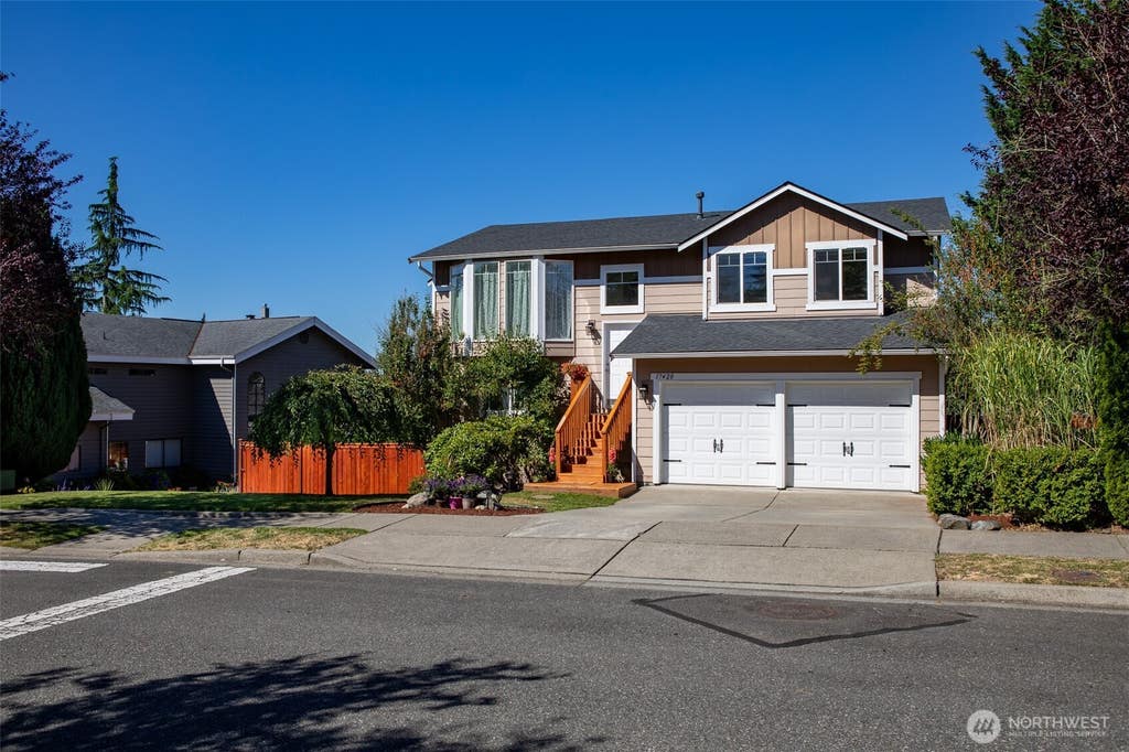 Photo of 17420 73rd Drive NE, Arlington, WA 98223 (MLS # 2564825)