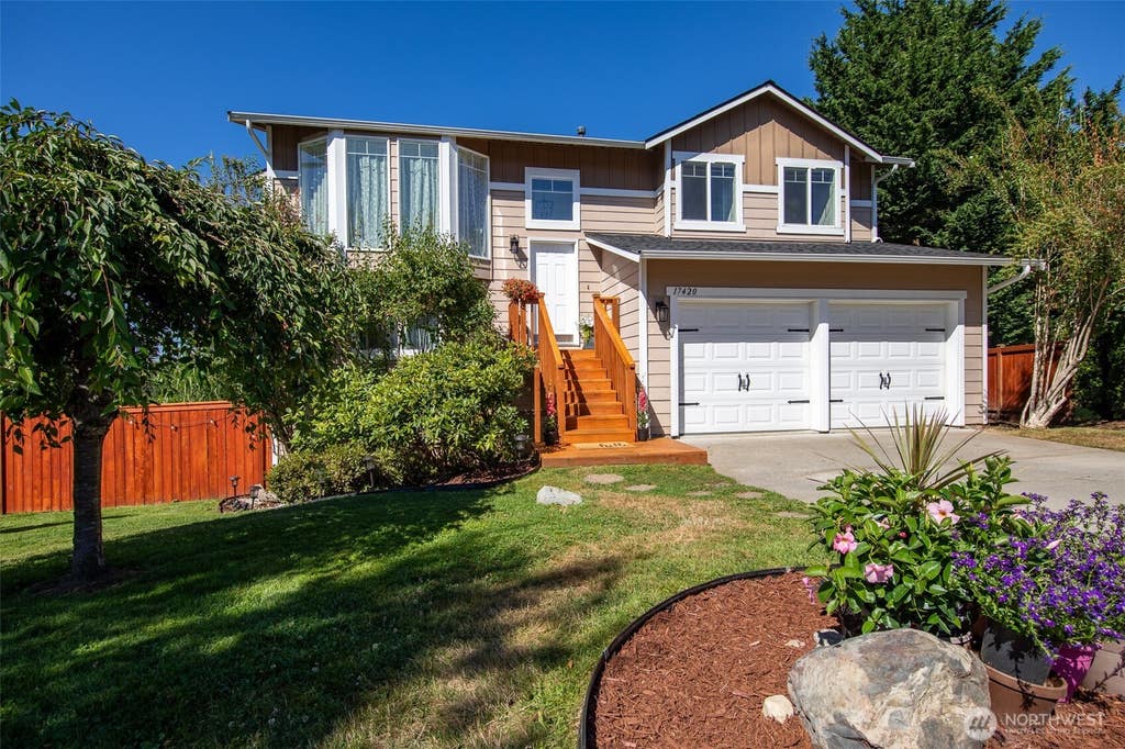 Photo of 17420 73rd Drive NE, Arlington, WA 98223 (MLS # 2564825)