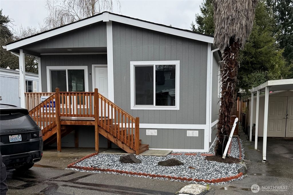 Photo of 7301 NE 175th Street #115, Kenmore, WA 98028 (MLS # 2501026)