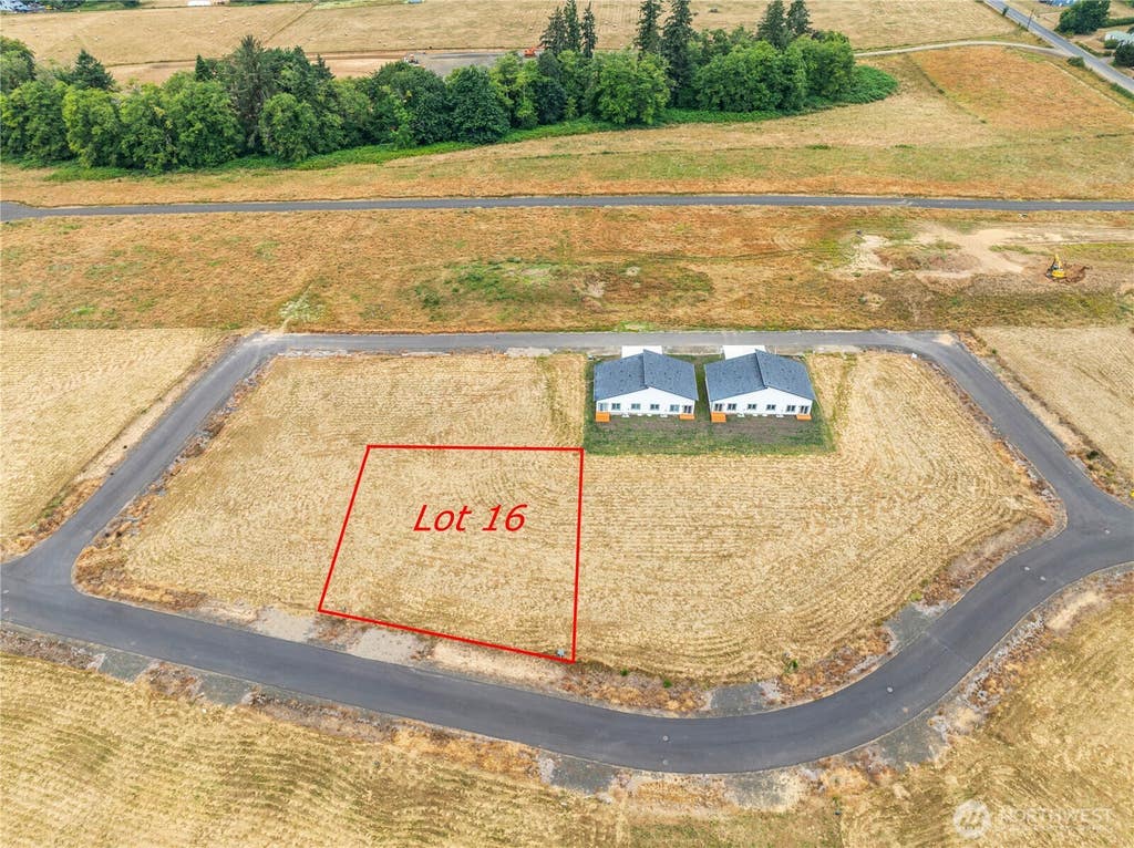 Photo of 28 Sunnyfield Drive #LOT 16, Cathlamet, WA 98612 (MLS # 2567389)