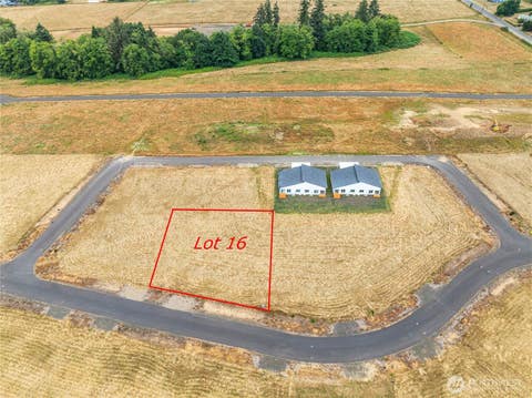 Photo of 28 Sunnyfield Drive #LOT 16, Cathlamet, WA 98612 (MLS # 2567389)