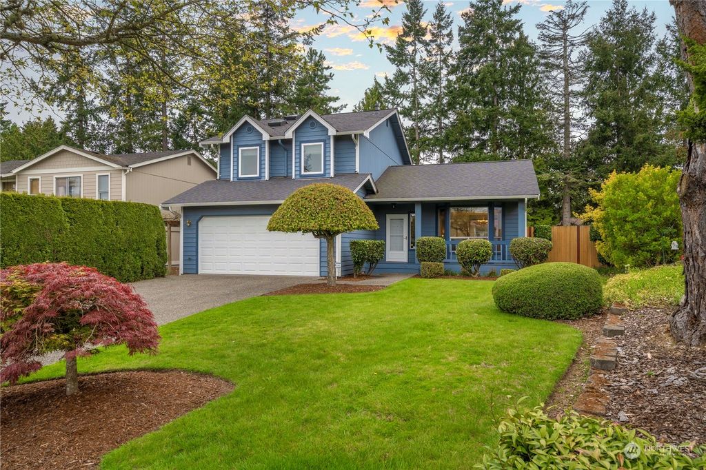 Photo of 24925 13th Place S, Des Moines, WA 98198 (MLS # 2060293)