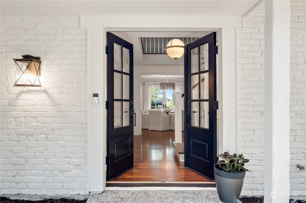 Photo of 12155 NE 26th Place, Bellevue, WA 98005 (MLS # 2141985)