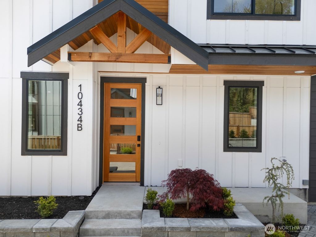 Photo of 10434 NE 110th Street #B, Kirkland, WA 98033 (MLS # 2368881)