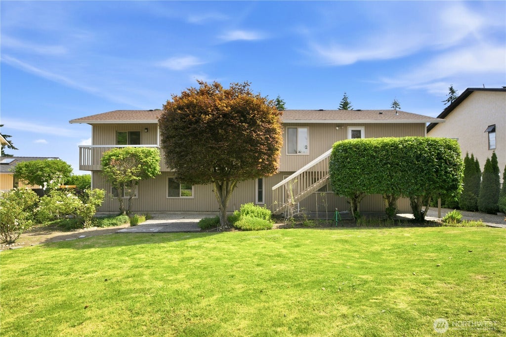 Photo of 14225 SE 44th Street, Bellevue, WA 98006 (MLS # 2543894)