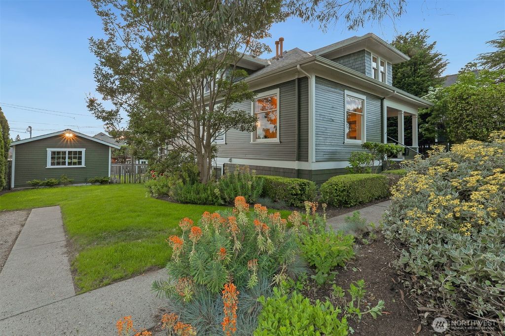 Photo of 4117 44th Avenue SW, Seattle, WA 98116 (MLS # 2395413)