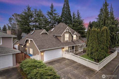 Photo of 11002 SE 220th Place, Kent, WA 98031 (MLS # 2498893)