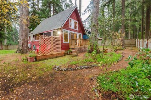 Photo of 1822 190th Avenue SW, Lakebay, WA 98349 (MLS # 2460588)