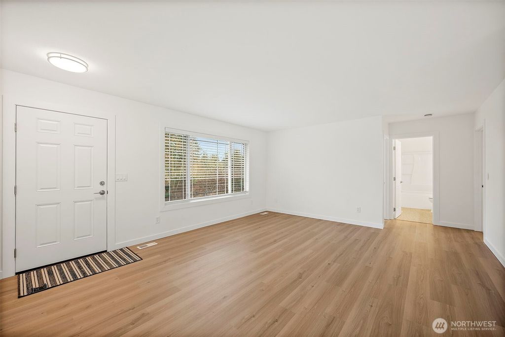 Photo of 3606 Waller Road E, Tacoma, WA 98443 (MLS # 2499081)