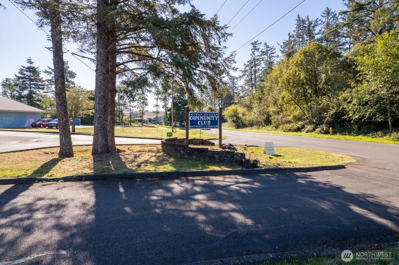 958 Gemini Court SE
