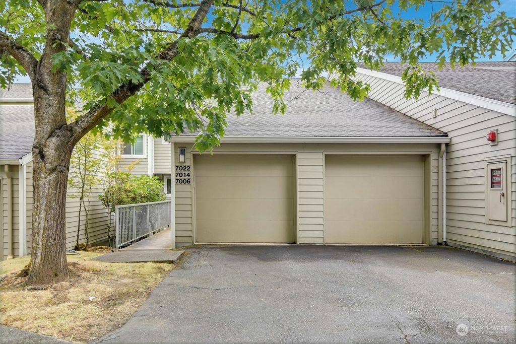 Photo of 7006 155th Place NE #7006, Redmond, WA 98052 (MLS # 2281068)