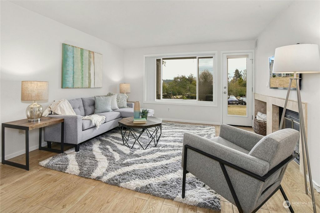 Photo of 7006 155th Place NE #7006, Redmond, WA 98052 (MLS # 2281068)