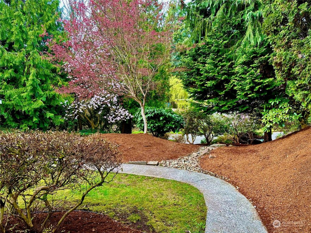 Photo of 20521 14th Avenue W, Lynnwood, WA 98036 (MLS # 2217685)