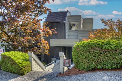 Photo of 7427 Old Redmond Road #322, Redmond, WA 98052 (MLS # 2561754)
