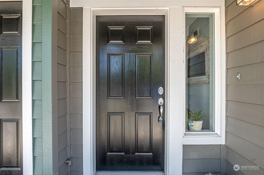 Photo of 9080 162nd Place NE #2202, Redmond, WA 98052 (MLS # 2252338)